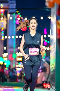 BIB: 18690
                            <button type="button" onclick="openModal(24687039)" class="btn btn-primary btn-sm float-right btn-popup" data-toggle="modal" data-target=".modal-high-quality">
                        <i class="fas fa-shopping-cart"></i> Add to Cart
                    </button>
                                            <button type="button" onclick="isThisMe(24687039, true)" class="btn btn-success btn-sm float-right btn-popup btn-isme hidden" data-toggle="tooltip" data-placement="bottom" title="นี่คือรูปของคุณใช่ไหม คลิกที่นี่เพื่อเอาเข้าอัลบั้ม">
                        <i class="fas fa-plus"></i> Add to album
                    </button>
                    <button type="button" onclick="isThisMe(24687039, false)" class="btn btn-warning btn-sm float-right btn-popup btn-isnotme hidden">
                        <i class="fas fa-ban"></i> Remove from album
                    </button>